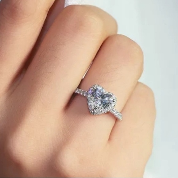 Stunning Sterling Silver 925 Heart ❤️ Ring - Picture 7 of 7